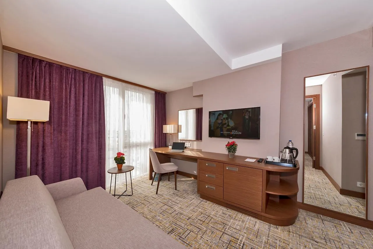Land Park Hotel İstanbul