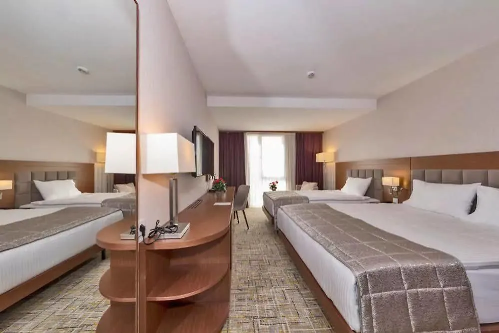 Land Park Hotel İstanbul
