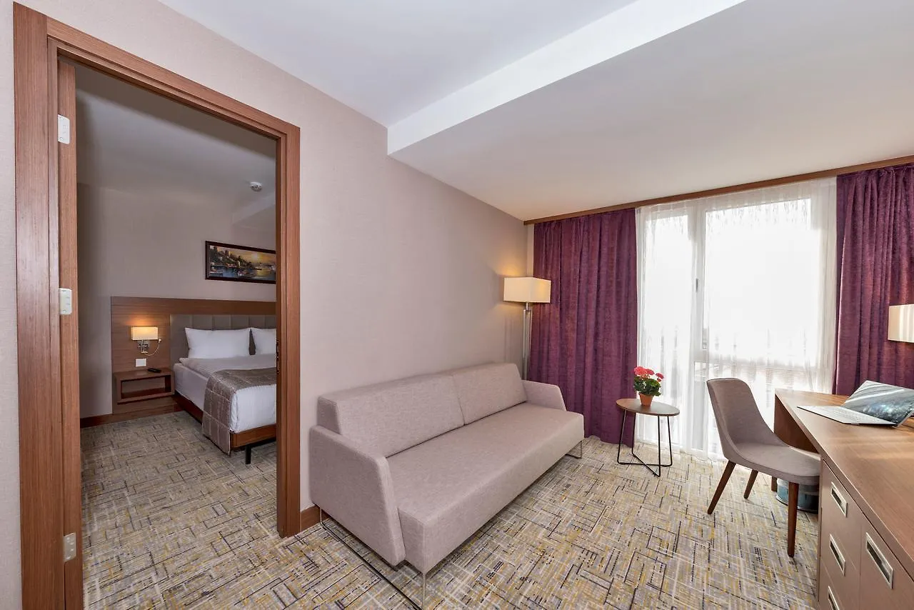 ****  Land Park Hotel Istanbul Turkey