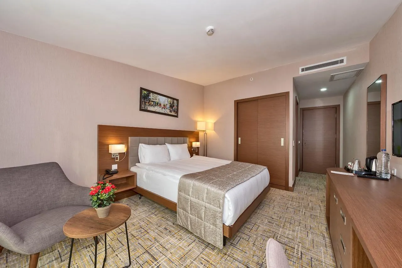 Land Park Hotel Istanbul 4*,  Turkey