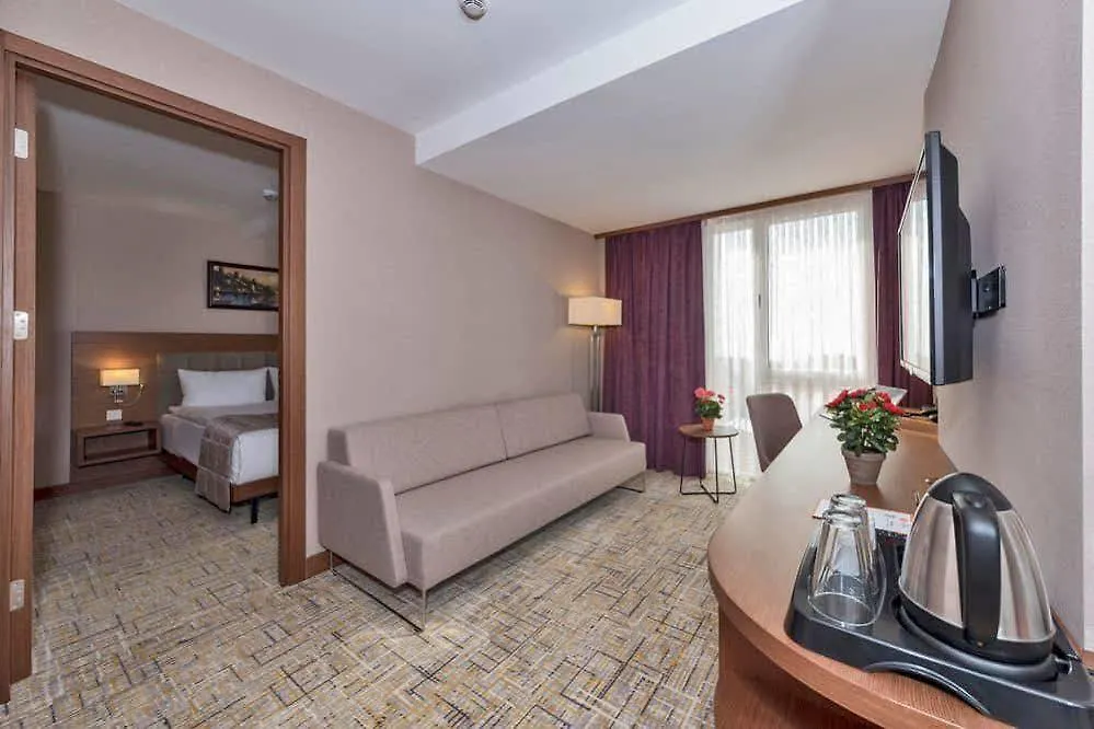 Land Park Hotel Istanbul 4*,  Turkey